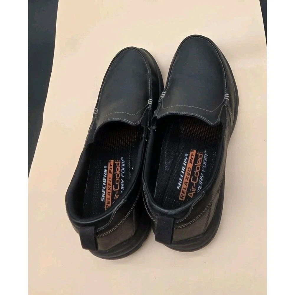 Skechers Harper Forde Shoes Black Leather Relaxed Fit Slip On Loafers Mens Sz 10
